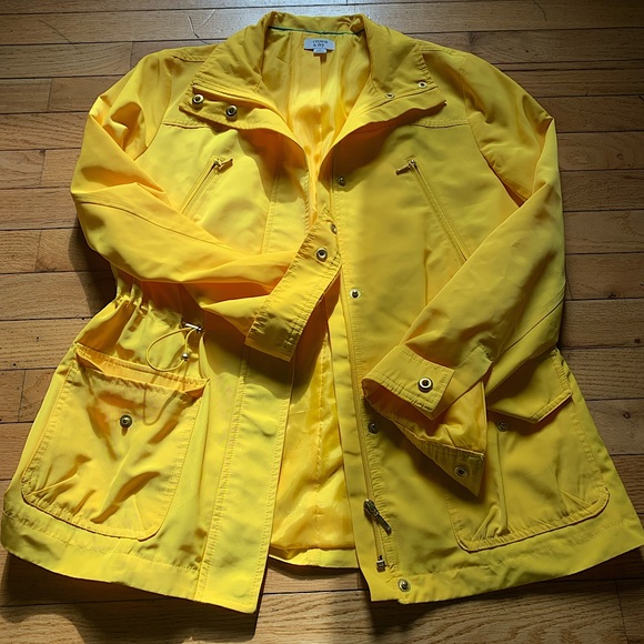 Crown and Ivy rain jacket - Picture 1 of 4